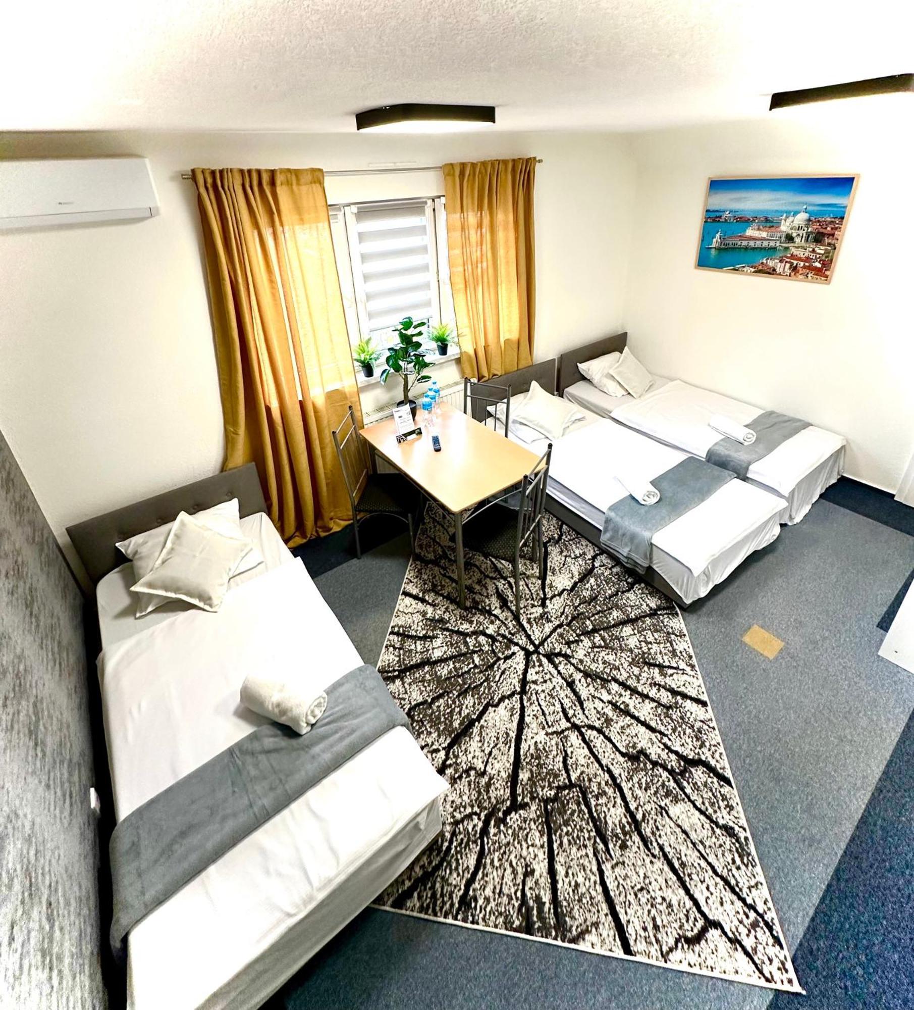 City Place Noclegi Wroclaw Ngoại thất bức ảnh
